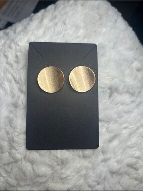 Gold Disc Stud Earrings - Minimalist Women’s Accessory
